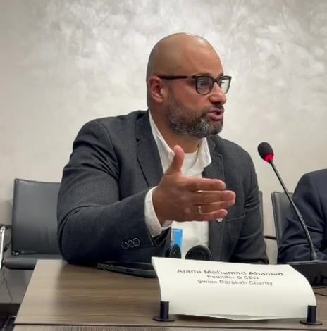 Mohamad Ajami, Gründer und CEO von Swiss Barakah Charity, bei seiner Intervention im Palais des Nations in Genf